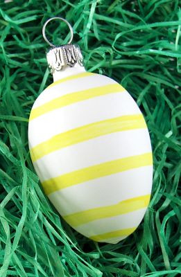 4 cm Osterei weiß mit gelben Streifen
