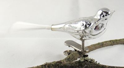 kleiner Vogel, Flügel eingerahmt Nr. 306/11, silber, Glasfaser